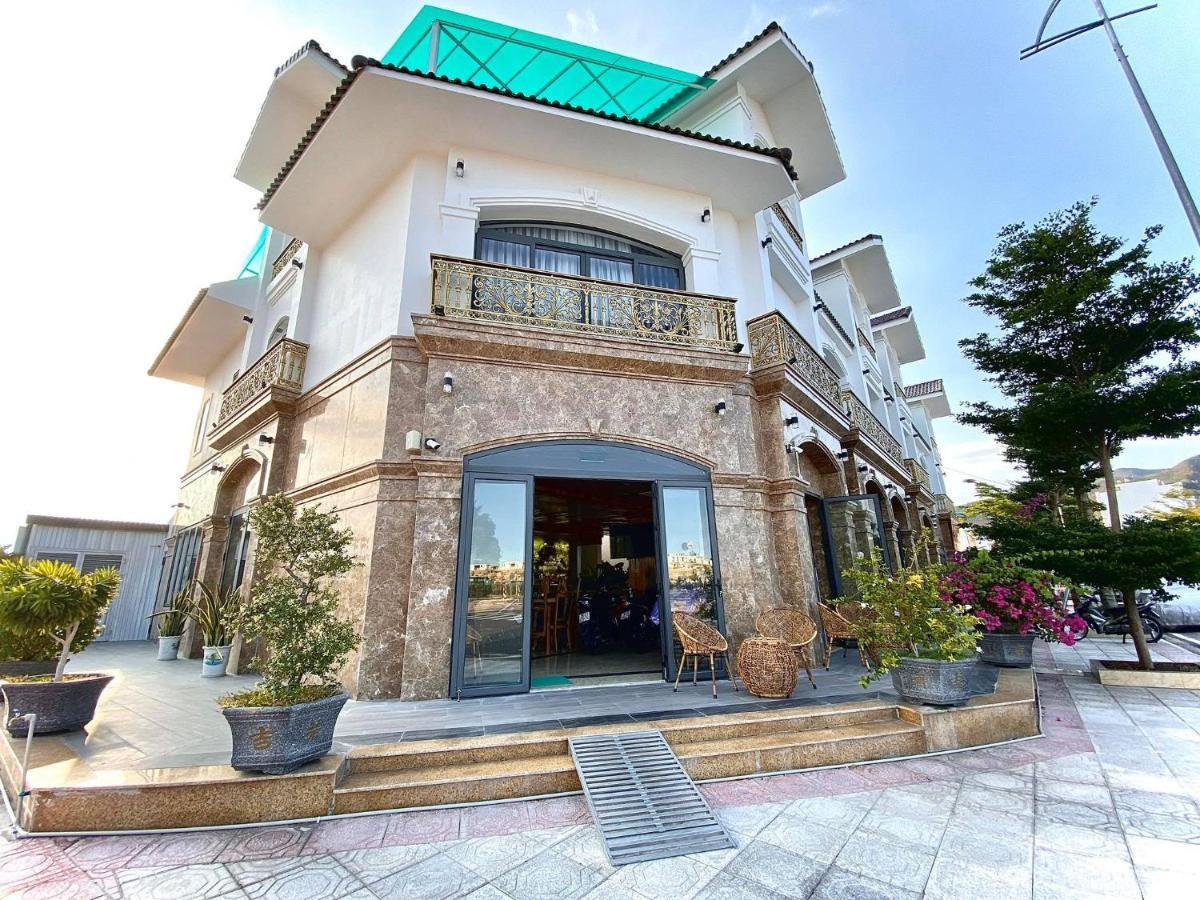 Công Thành Long Beach Cam Lam Exterior foto